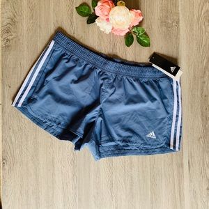 ADIDAS WOMEN SHORTS (XL)